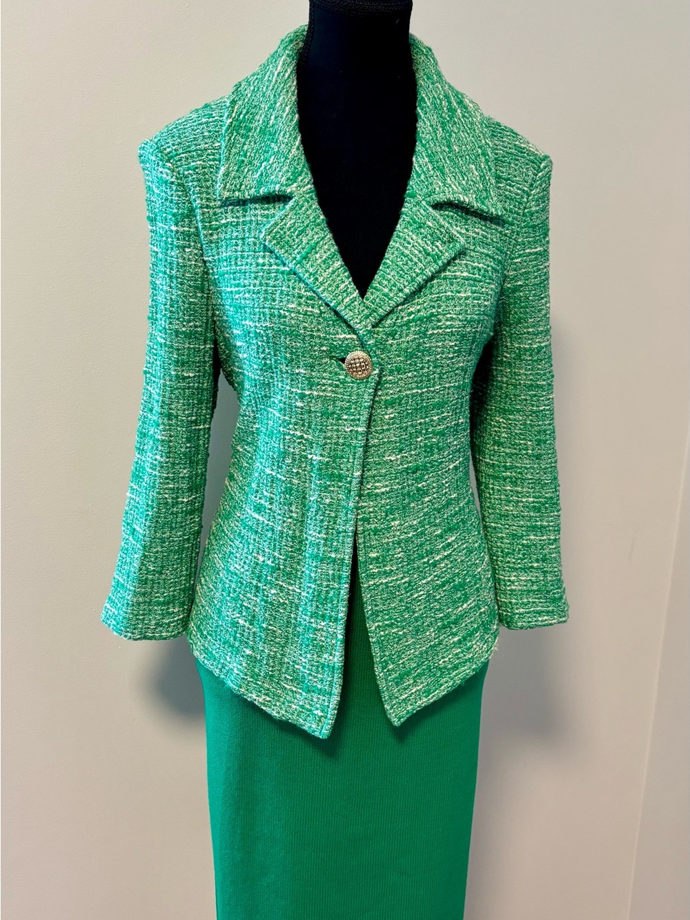 St. John Green Tweed Women's Blazer and skirt